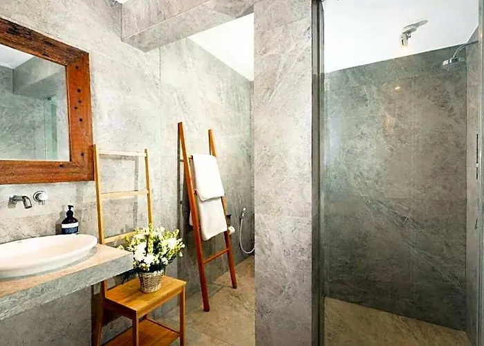 Lovely 5 Bedroom Private Pool With Garden View Ir43 ホテル バリ島